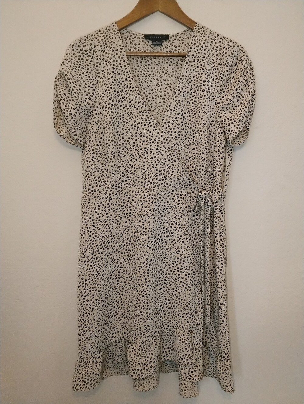 Sanctuary Leopard Print Dress Womens 8 Cream Tan Black Ruffle Hem Wrap Side Knot